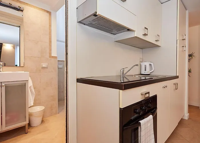 Broglio Apartment