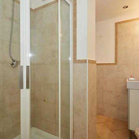 Broglio Apartment *