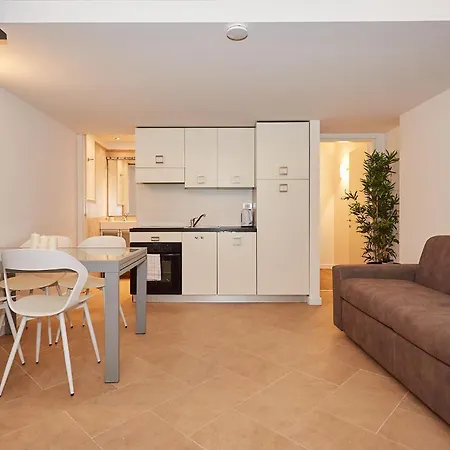 Broglio Apartment *